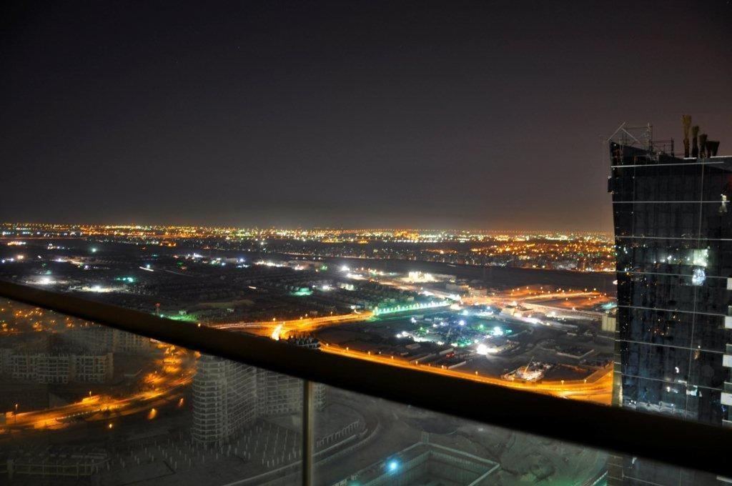 Royal Club By Rvhr, Bonnington Residential Tower - Jlt Apartment ดูไบ ภายนอก รูปภาพ