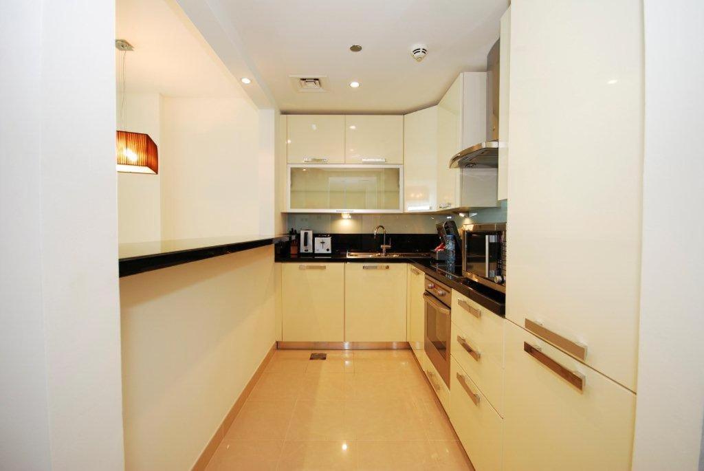 Royal Club By Rvhr, Bonnington Residential Tower - Jlt Apartment ดูไบ ภายนอก รูปภาพ