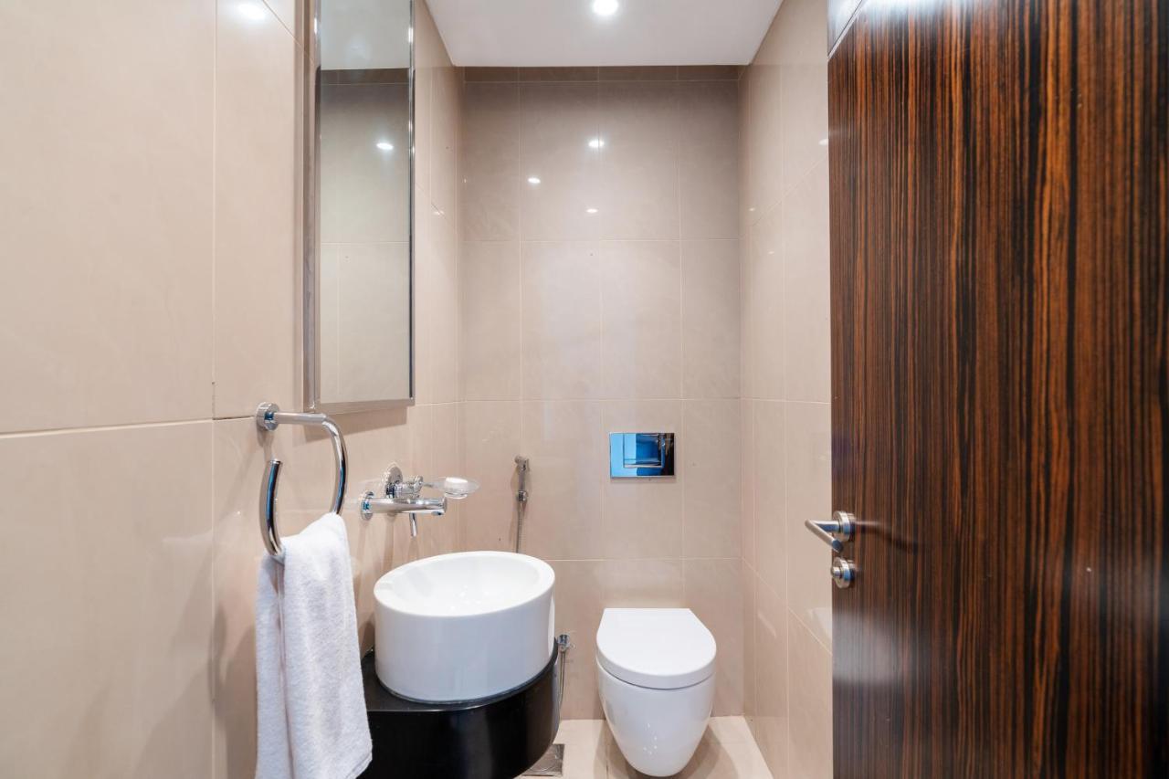Royal Club By Rvhr, Bonnington Residential Tower - Jlt Apartment ดูไบ ภายนอก รูปภาพ