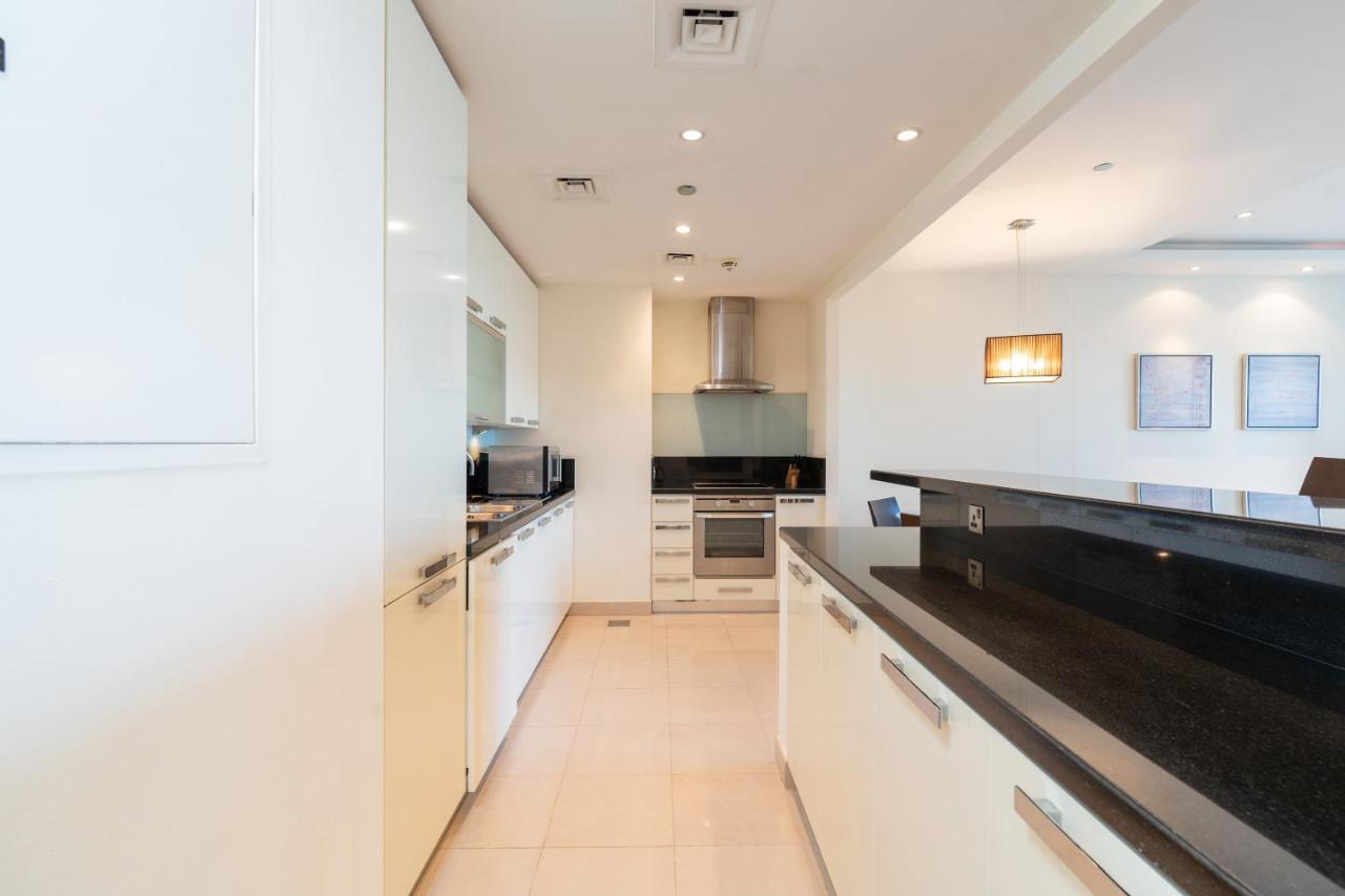 Royal Club By Rvhr, Bonnington Residential Tower - Jlt Apartment ดูไบ ภายนอก รูปภาพ