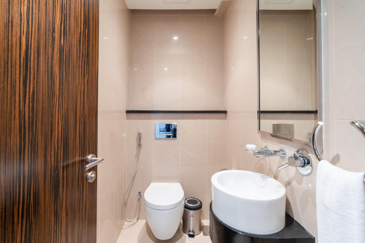 Royal Club By Rvhr, Bonnington Residential Tower - Jlt Apartment ดูไบ ภายนอก รูปภาพ