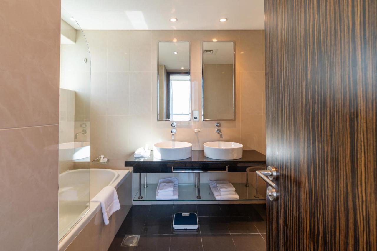Royal Club By Rvhr, Bonnington Residential Tower - Jlt Apartment ดูไบ ภายนอก รูปภาพ